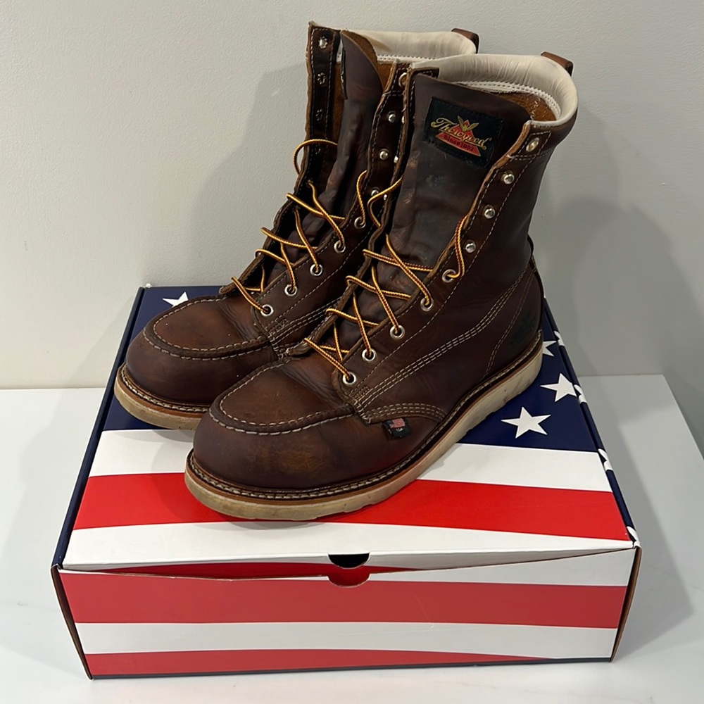 Thorogood 8” Moc toe steel toe boots